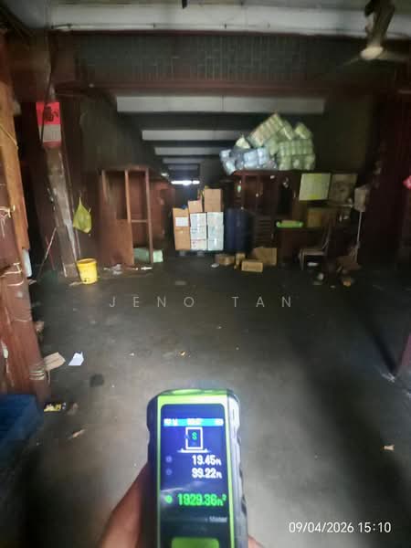 Double storey shop lot at lorong datuk tawi no 2 4 1/2mile kuching Sarawak for rent - 4