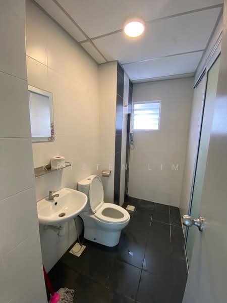 Kondominium untuk Dijual di Kiara Residence 2 (Residensi Kiara Jalil 2) - Kristen Lim - Bathroom - PropertyGuru.com.my