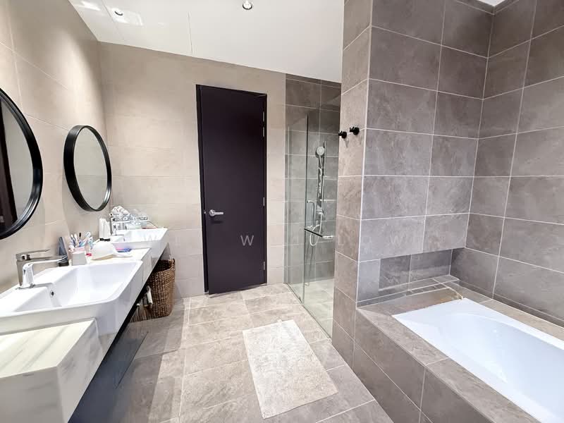 Rumah Teres untuk Disewa di Kota Kemuning (Shah Alam) - Wei Wei Low - Bathroom - PropertyGuru.com.my