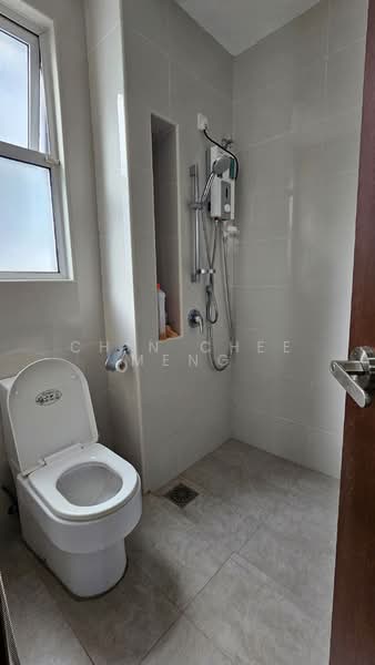 Semi-Detached House for Sale in Taman Suria Villa (Kajang) - Chin Chee Meng - Bathroom - PropertyGuru.com.my