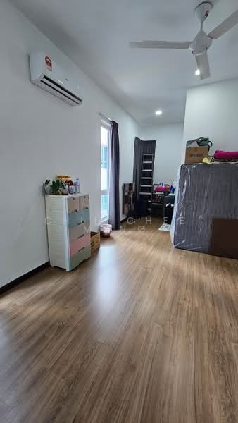 Semi-Detached House for Sale in Taman Suria Villa (Kajang) - Chin Chee Meng - Living Room - PropertyGuru.com.my