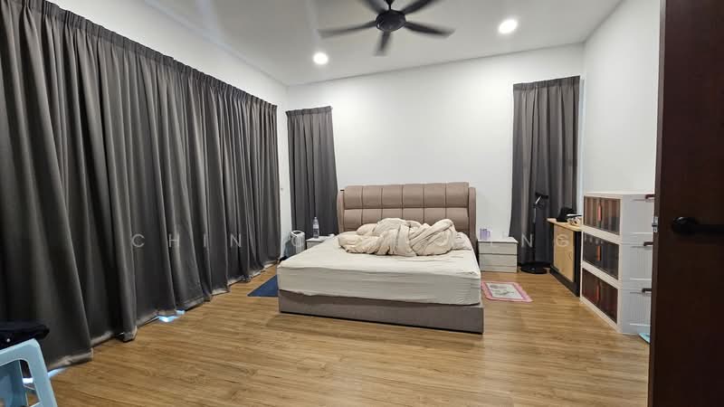 Semi-Detached House for Sale in Taman Suria Villa (Kajang) - Chin Chee Meng - Bedroom - PropertyGuru.com.my