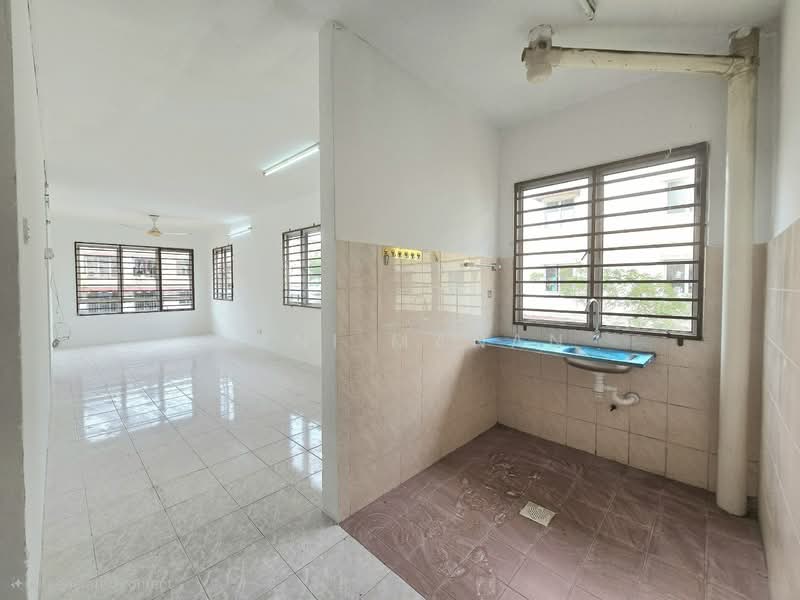 Apartment for Sale at Apartment Dahlia - Amni Manan - PropertyGuru.com.my
