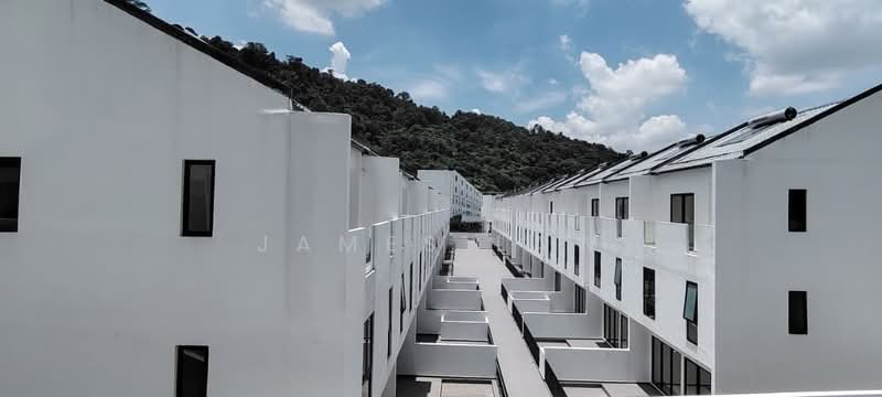Rumah Teres untuk Dijual di Damansara Perdana (Selangor) - James Law - Exterior - PropertyGuru.com.my