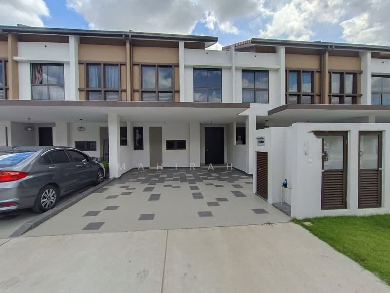 Setia Warisan Tropika - 1