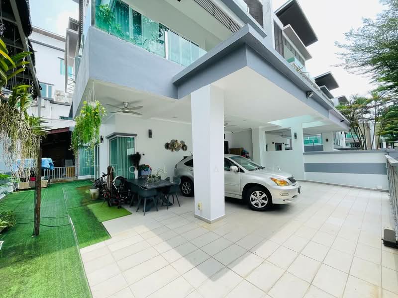 Rumah Berkembar untuk Dijual di Beverly Heights (Ampang) - Aqil Kamal - Exterior - PropertyGuru.com.my