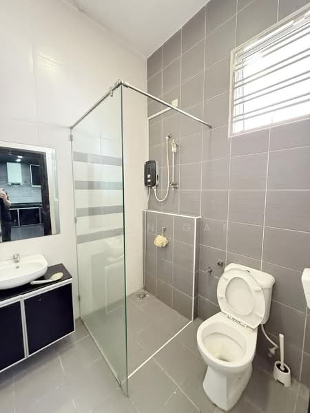 2-storey Terraced House for Sale in Austin (Johor Bahru) - Ethan Gan - Bathroom - PropertyGuru.com.my