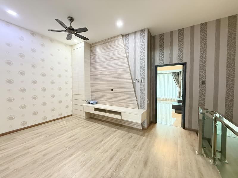 2-storey Terraced House for Sale in Austin (Johor Bahru) - Ethan Gan - Living Room - PropertyGuru.com.my