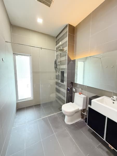 2-storey Terraced House for Sale in Austin (Johor Bahru) - Ethan Gan - Bathroom - PropertyGuru.com.my