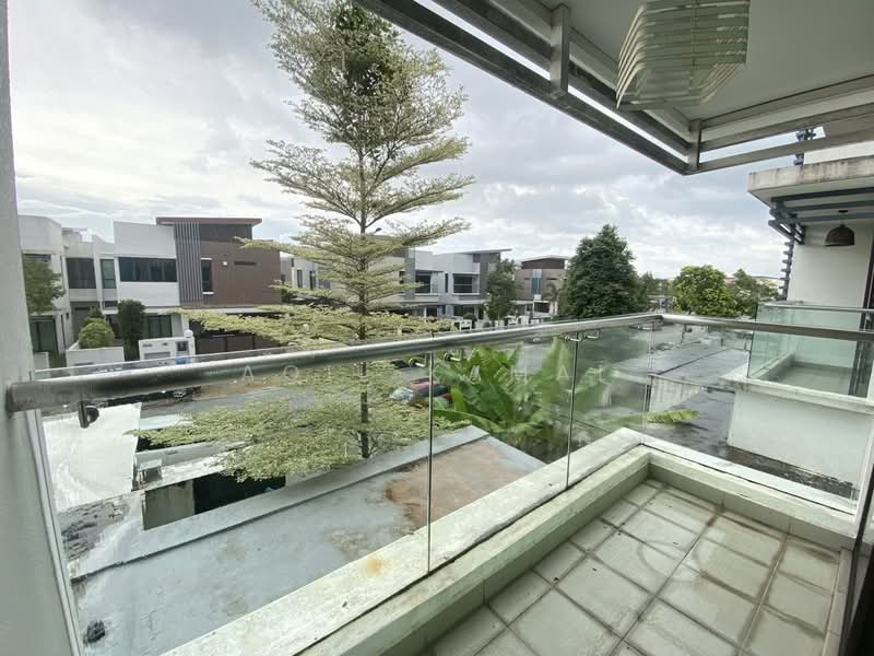 Semi-Detached House for Sale in Alam Impian (Shah Alam) - Aqil Kamal - Balcony - PropertyGuru.com.my