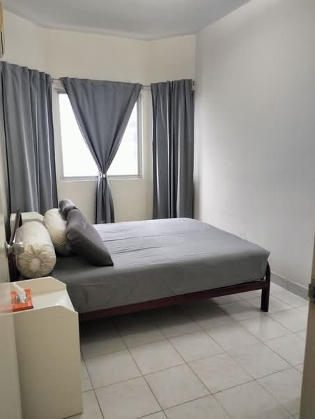 Pangsapuri untuk Dijual di Puteri Bayu Apartment - Yeow Wai Ling - Bedroom - PropertyGuru.com.my