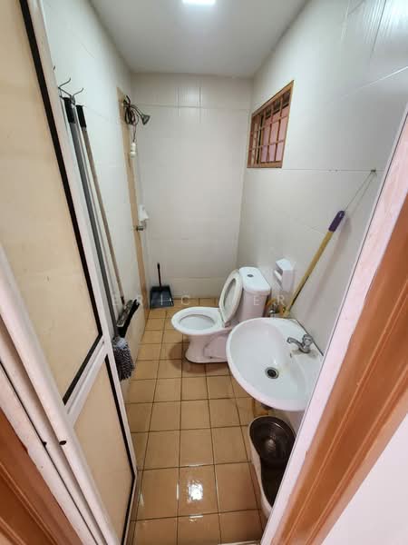 Rumah Bandar untuk Dijual di Batu Caves (Selangor) - Eric Per - Bathroom - PropertyGuru.com.my