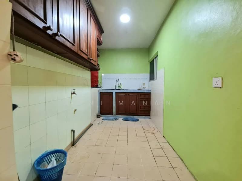 Apartment for Sale at Taman Bunga Raya - Amni Manan - Kitchen - PropertyGuru.com.my