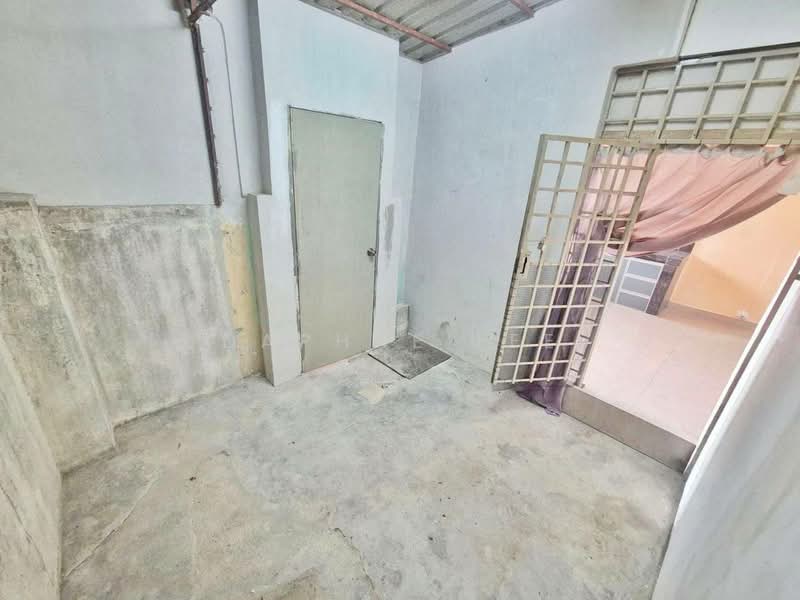 Rumah Teres 1 Tingkat untuk Disewa di Taman Johor Jaya (Johor Bahru) - Daphne Lee - Interior - PropertyGuru.com.my