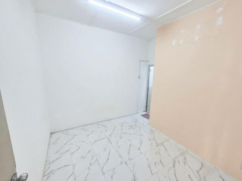 Rumah Teres 1 Tingkat untuk Disewa di Taman Johor Jaya (Johor Bahru) - Daphne Lee - Interior - PropertyGuru.com.my