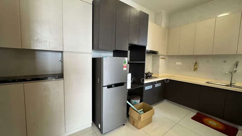 Condominium for Rent at Bay Laurel @ Country Garden Danga Bay - Julia Wong - Kitchen - PropertyGuru.com.my