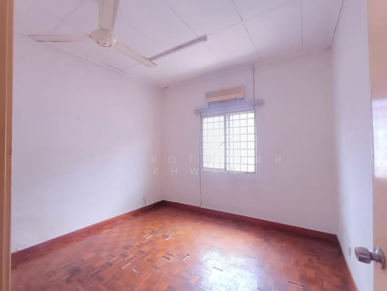 2-storey Terraced House for Sale in Taman Bukit Angsana (Cheras) - Gudrotullah Ikhwan - Bedroom - PropertyGuru.com.my