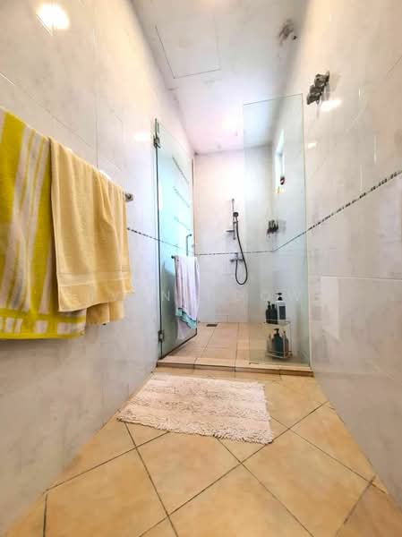 Semi-Detached House for Sale in Petaling Jaya (Selangor) - Ivan Ngow - Bathroom - PropertyGuru.com.my