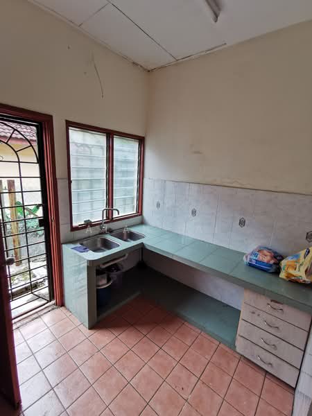 Terraced House for Sale in Taman Aman Putra (Puchong) - Alan Lai - Kitchen - PropertyGuru.com.my