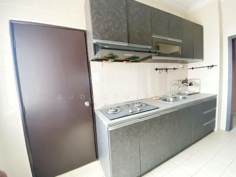 Condominium for Rent at Greenview Residence - Gudrotullah Ikhwan - Kitchen - PropertyGuru.com.my