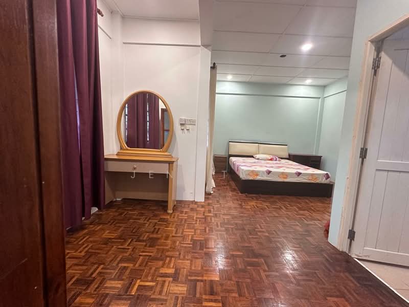 Semi detached house at taman sarmax nearly sentosa Farley supermarket for rent - 3