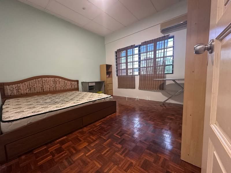 Semi detached house at taman sarmax nearly sentosa Farley supermarket for rent - 4