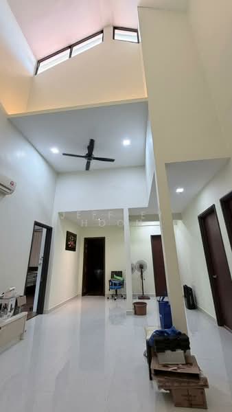 Rumah Teres 2 Tingkat untuk Dijual di Bandar Kinrara Seksyen 8 (Bandar Kinrara) - Jeffrey Hoon - Living Room - PropertyGuru.com.my