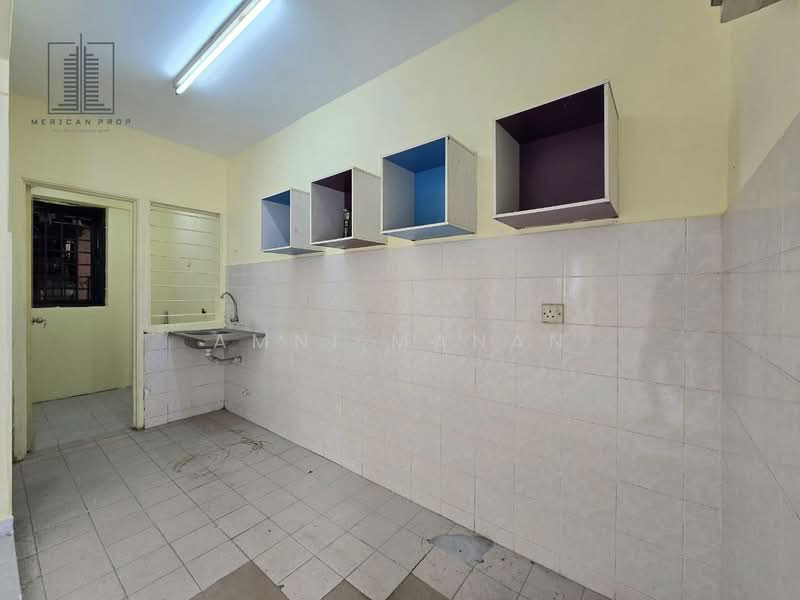 Apartment for Sale at Pangsapuri Subang Suria - Amni Manan - PropertyGuru.com.my