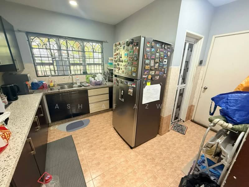 Rumah Teres 2 Tingkat untuk Dijual di Bukit Jelutong (Shah Alam) - Ashraf Azwan - Kitchen - PropertyGuru.com.my