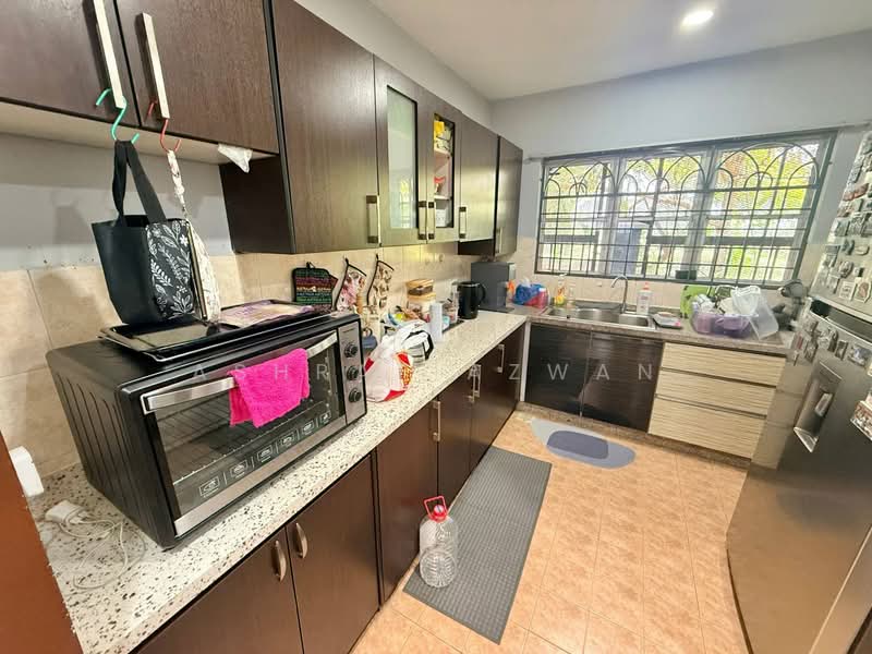 Rumah Teres 2 Tingkat untuk Dijual di Bukit Jelutong (Shah Alam) - Ashraf Azwan - Kitchen - PropertyGuru.com.my