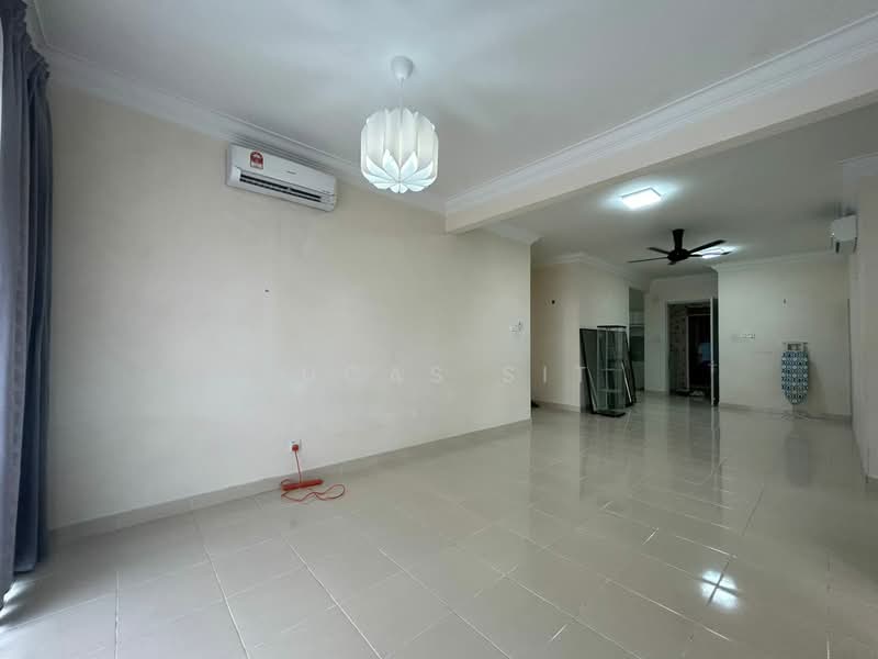 Kondominium untuk Dijual di Platinum Hill PV 8 - Lucas Sit - Living Room - PropertyGuru.com.my