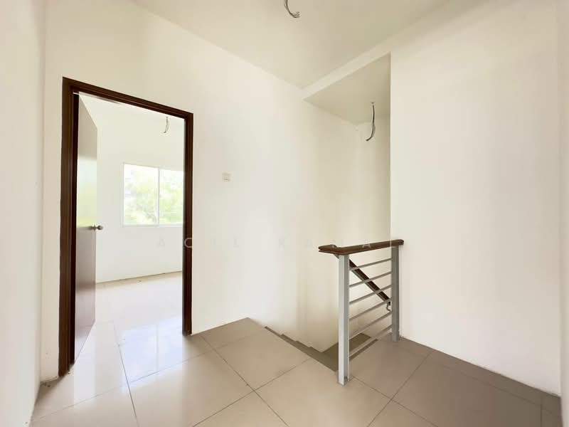 Rumah Berkembar untuk Dijual di Taman Desiran Bayu (Puchong) - Aqil Kamal - Interior - PropertyGuru.com.my