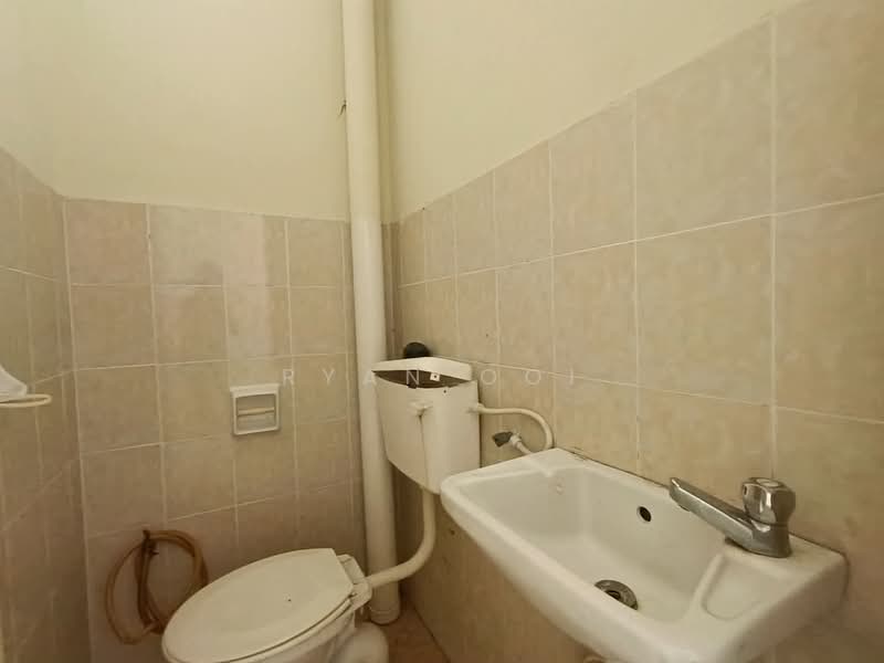 Rumah Teres 1 Tingkat untuk Dijual di Taman Sri Kota (Alor Setar) - Ryan Ooi - Bathroom - PropertyGuru.com.my