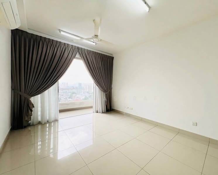 Servis Apartment untuk Dijual di Platinum Lake PV 21 - Amir Asyraf - Balcony - PropertyGuru.com.my