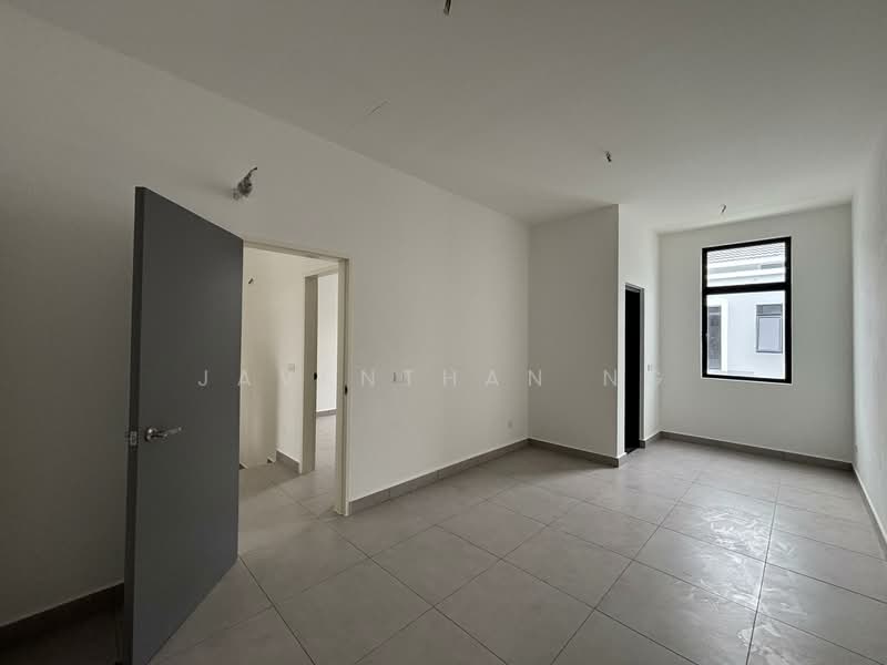 Rumah Teres 2 Tingkat untuk Dijual di Taman Mount Austin (Tebrau) - Javenthan Ng - PropertyGuru.com.my