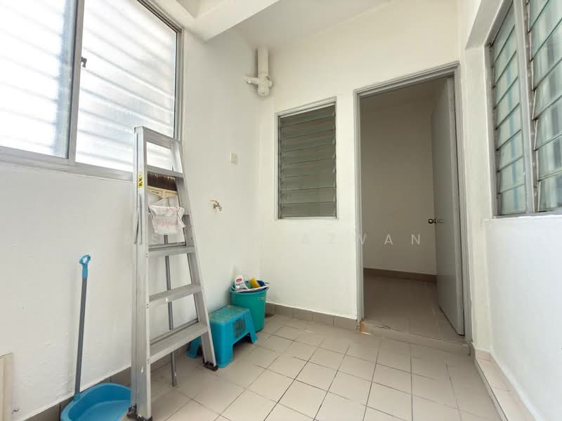 Kondominium untuk Dijual di Symphony Heights (Simfoni Heights) - Ashraf Azwan - Balcony - PropertyGuru.com.my