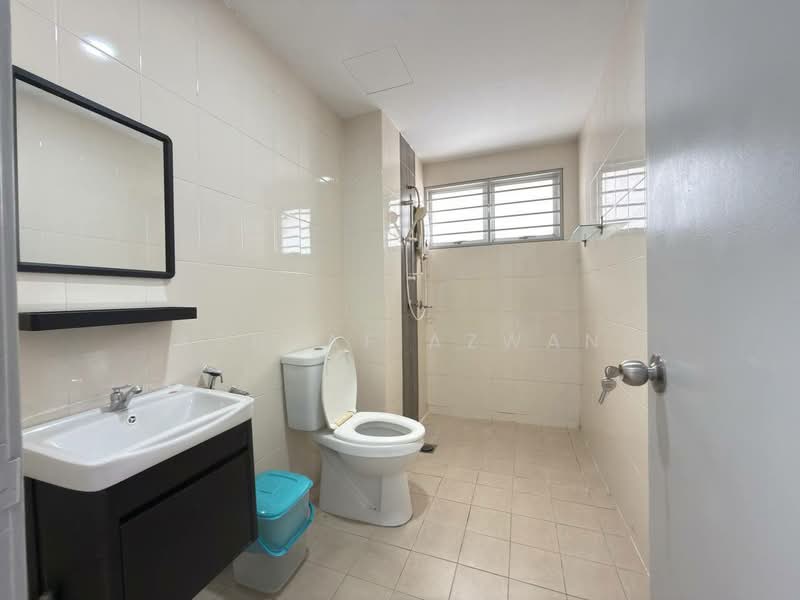 Kondominium untuk Dijual di Symphony Heights (Simfoni Heights) - Ashraf Azwan - Bathroom - PropertyGuru.com.my
