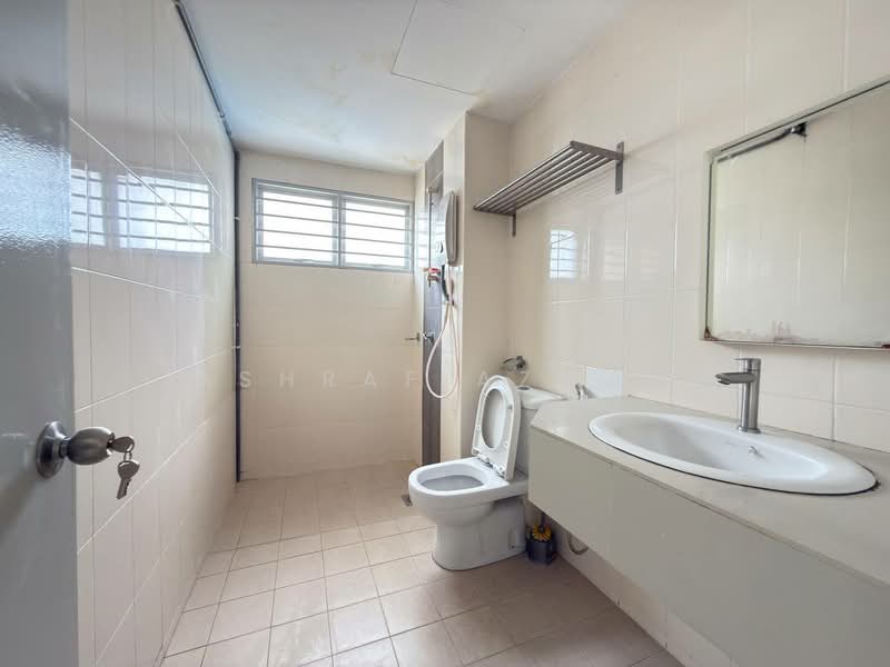 Kondominium untuk Dijual di Symphony Heights (Simfoni Heights) - Ashraf Azwan - Bathroom - PropertyGuru.com.my