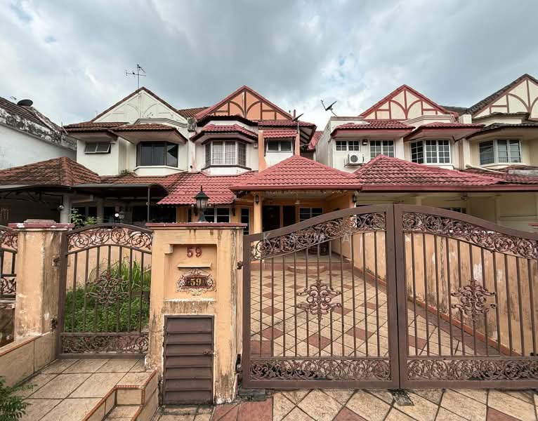 Terraced House for Sale in Usj 11 (Subang Jaya) - Aqil Kamal - Exterior - PropertyGuru.com.my