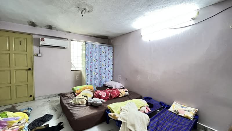 Rumah Teres 2.5 Tingkat untuk Dijual di Taman Bukit Permai (Ampang) - Denver Sin - Bedroom - PropertyGuru.com.my