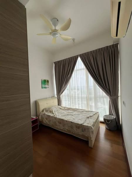 Service Residence for Rent at Paragon Residences @ Straits View - Mr Lu - Bedroom - PropertyGuru.com.my