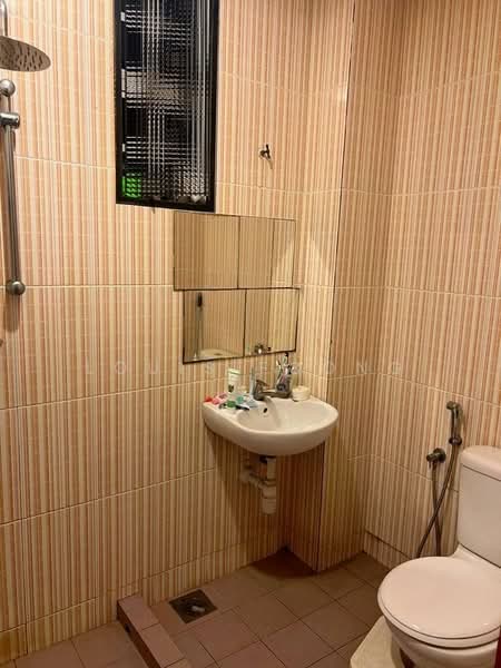 2-storey Terraced House for Sale in Taman Bukit Maluri (Kepong) - Louis Foong - Bathroom - PropertyGuru.com.my