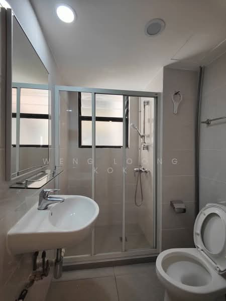 Kondominium untuk Dijual di Mont Kiara Pines - Weng Loong Kok - Bathroom - PropertyGuru.com.my