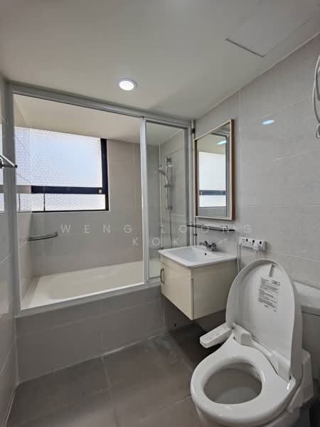 Kondominium untuk Dijual di Mont Kiara Pines - Weng Loong Kok - Bathroom - PropertyGuru.com.my