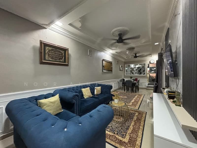 1.5-storey Terraced House for Sale in Taman Bukit Permai (Ampang) - Noor Aini Bt Ayob - Living Room - PropertyGuru.com.my