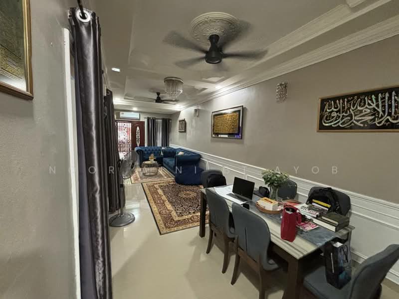 1.5-storey Terraced House for Sale in Taman Bukit Permai (Ampang) - Noor Aini Bt Ayob - Living Room - PropertyGuru.com.my
