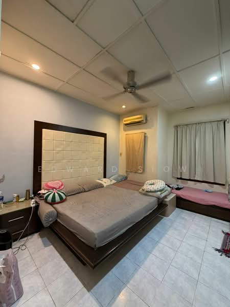 Bungalow for Sale in Taman Austin Perdana (Tebrau) - Edward Siow - Bedroom - PropertyGuru.com.my