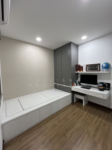 Pangsapuri untuk Dijual di Larkin Residence Phase 2 - Vivian Abdullah - Bedroom - PropertyGuru.com.my
