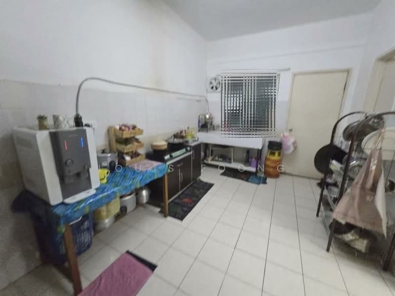Rumah Teres 2 Tingkat untuk Dijual di Taman Megah Kepong (Kepong) - Louis Foong - Kitchen - PropertyGuru.com.my