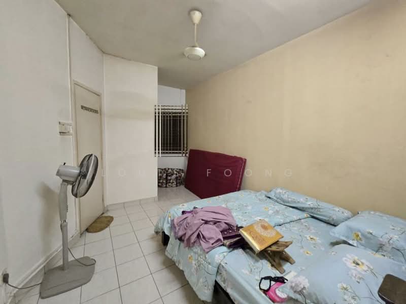Rumah Teres 2 Tingkat untuk Dijual di Taman Megah Kepong (Kepong) - Louis Foong - Bedroom - PropertyGuru.com.my